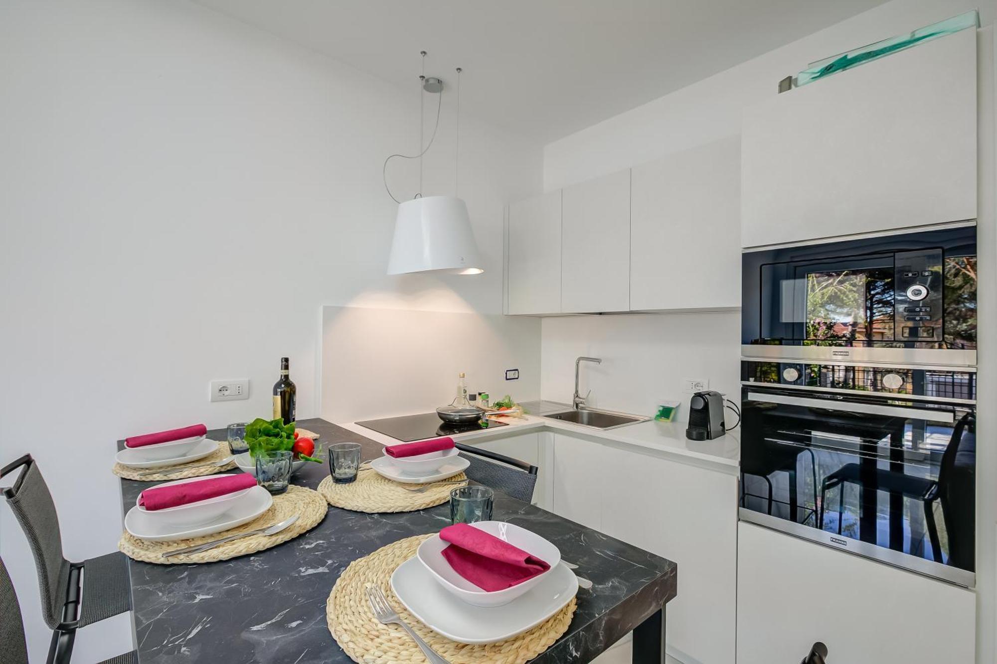 Beachy Vibes- 900M From The Beach - Happy Rentals Marina dʼMarina dʼAndora Bagian luar foto