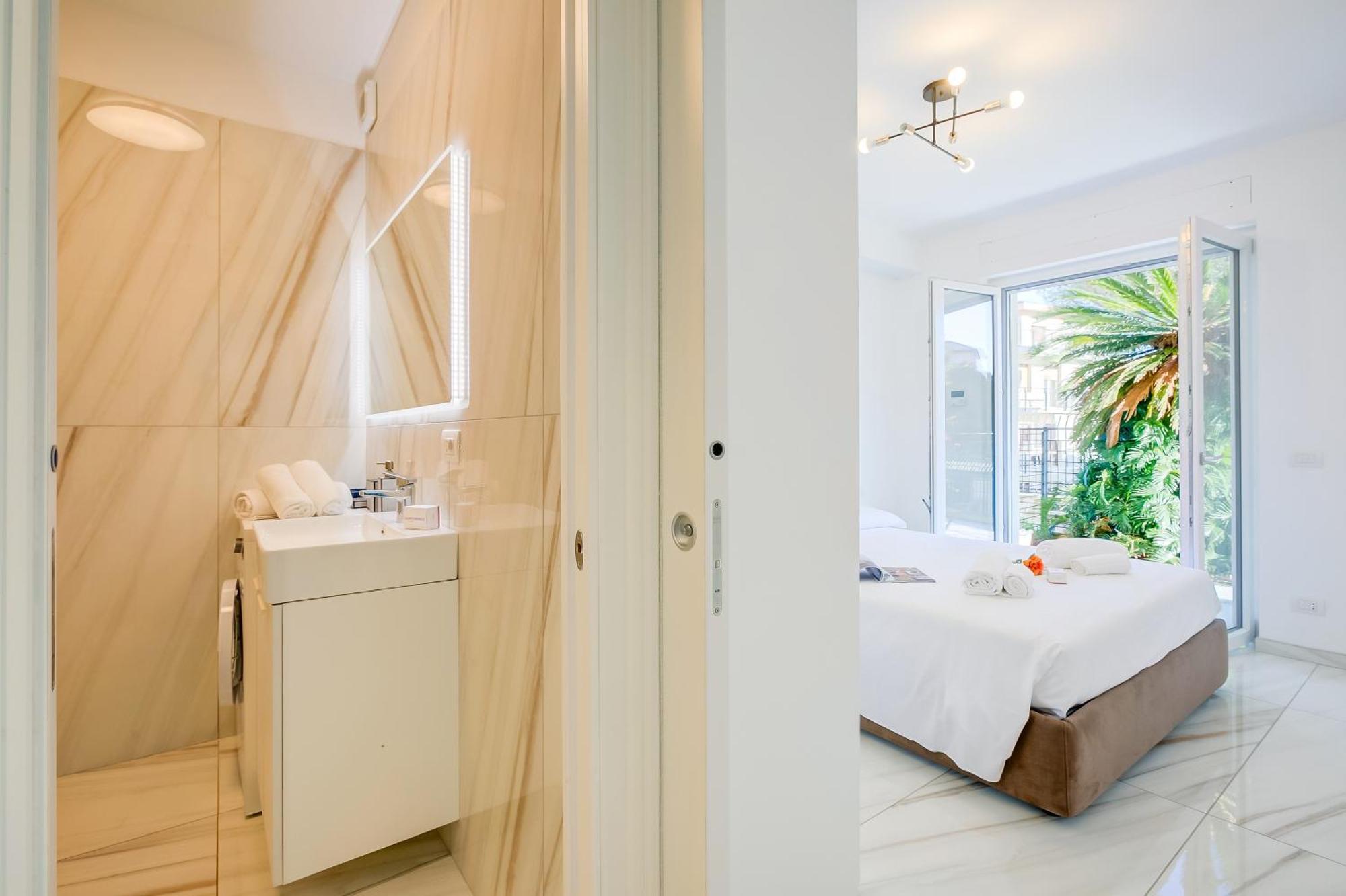 Beachy Vibes- 900M From The Beach - Happy Rentals Marina dʼMarina dʼAndora Bagian luar foto
